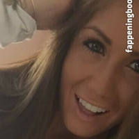 Courtney O'Connell Meztelen