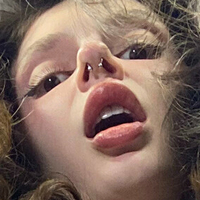 daenneryss Meztelen