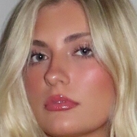 Daisy Calvert Meztelen