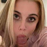 daisyevelane Meztelen
