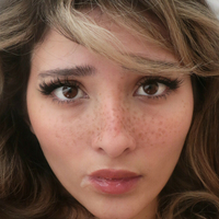 DaisyMae Meztelen