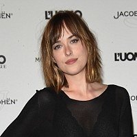 Dakota Siren Meztelen