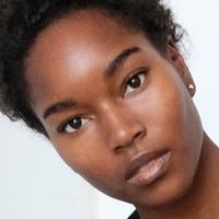 Damaris Lewis Meztelen