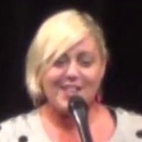 Damienne Merlina Meztelen