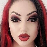 Dani Divine Meztelen
