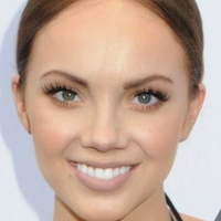 Danielle Bradbery Meztelen