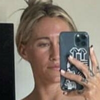 Danielle Brandon Meztelen