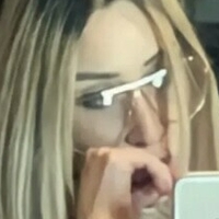Daya_looez Meztelen