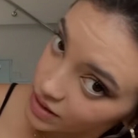 Débora Aladim Meztelen