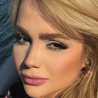Debora Julia Meztelen