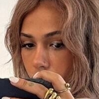 Demisxxual Meztelen