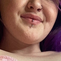 demure_whore Meztelen