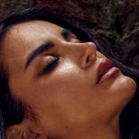 Diana Dobrea Meztelen