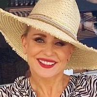 Diana Schell Meztelen