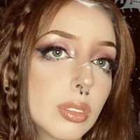 Djinnia Meztelen