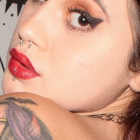 Doce Elvira Meztelen