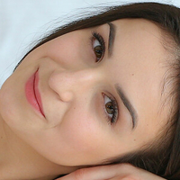 Eileen Meztelen