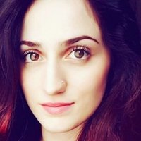Elif Khan Meztelen