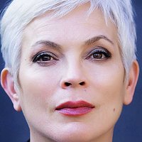 Elizabeth Gracen Meztelen