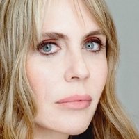 Elizabeth Kemp Meztelen