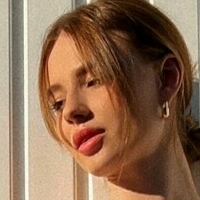 elizabethvasilenko Meztelen