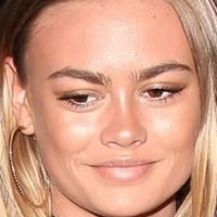 Ella Ross Meztelen