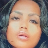 Elle Price Meztelen