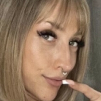 Elli Meztelen