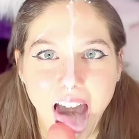 Ellie Skyes Meztelen