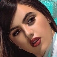 Ely La Bella Meztelen