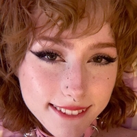 Emi ASMR Meztelen