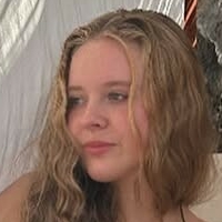 Emilee Elisabeth Meztelen