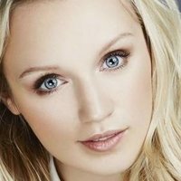 Emily Berrington Meztelen