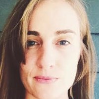 Emily Brownell Meztelen