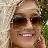 Emily Caitlin Meztelen