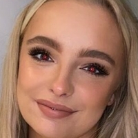 Emily Hewertson Meztelen