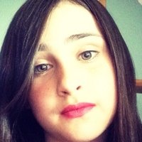 Emily Hillier Meztelen