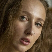 Emily Read Meztelen
