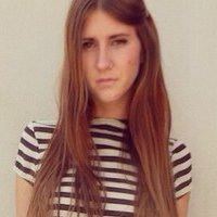 Emily Theobald Meztelen