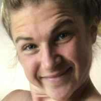 emilyjbrand98 Meztelen