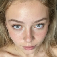 EmilyLaur / amibnw Meztelen