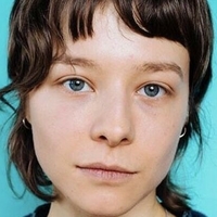 Emma D'arcy Meztelen