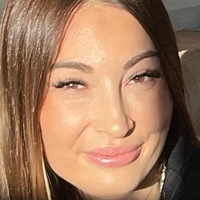 Emma Lovett Meztelen
