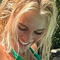 Emma Pran Meztelen