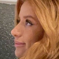 Emma Rou Meztelen