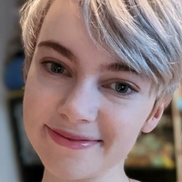 Emma Thorne Meztelen