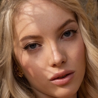 Emma White Meztelen
