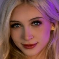 Emma Xlouise Meztelen