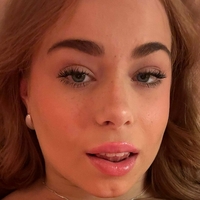 Emmiiisabella Meztelen