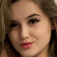 emmika_ Meztelen